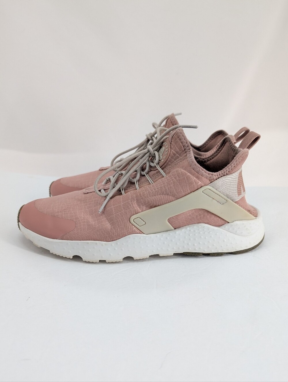Nike Air Huarache run ultra trainers in pink and white size 11 Athletic Casual